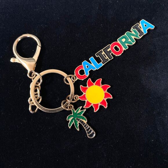 California Keychain Lot of 3 Multicolor Gold and Silver Tone New - Picture 3 of 5